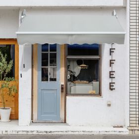 8' x 6.6' Patio Retractable Awning (Option: Grey-1360x280x190 mm)